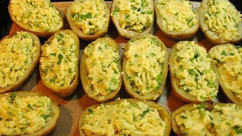 фаршированный картофель под пармезановой корочкой