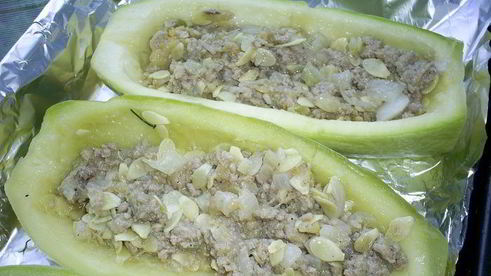 фаршированные лодочки из кабачков