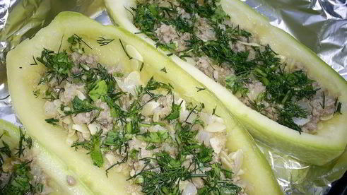 фаршированные лодочки из кабачков