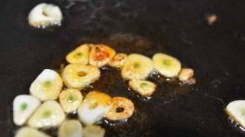 фасоль с копчеными ребрышками