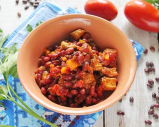 Фасоль тушеная с мясом