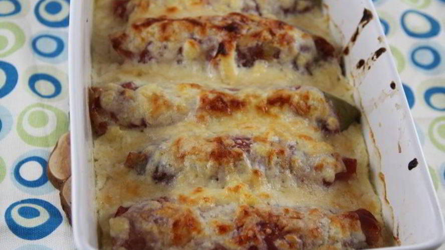 Рецепт гратен из цикория с ветчиной и сырным соусом по-бельгийски