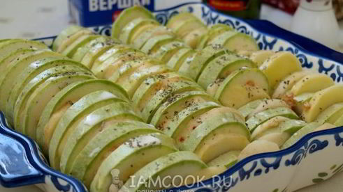 кабачки с картошкой в духовке