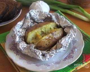 Картофель с брынзой запеченный