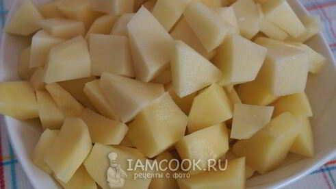 картофель тушеный со свининой и сливками