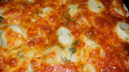 картофель, запеченный с мясом и сыром