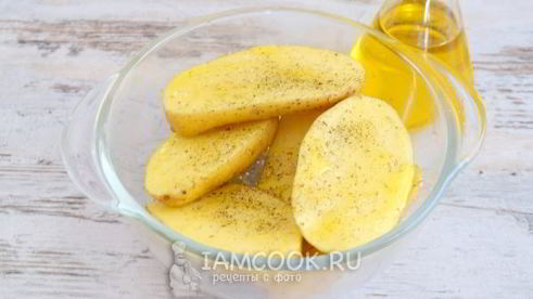 картофель, запеченный в микроволновке