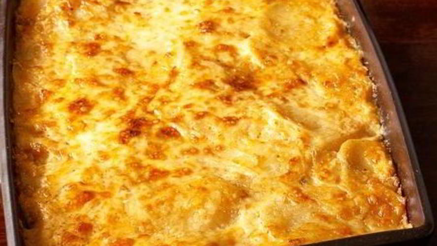 Рецепт картофель запеченный в сметанном соусе