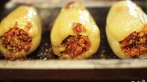 перец, фаршированный сыром и гречкой