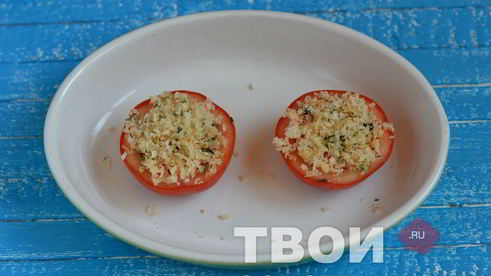помидоры, запеченные с тимьяном и пармезаном