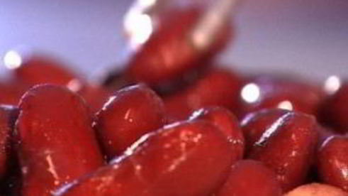 тушеная фасоль в горшочке