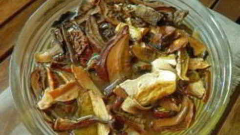 тушеная фасоль в горшочке