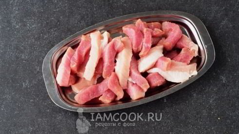 тушеная картошка с мясом и грибами