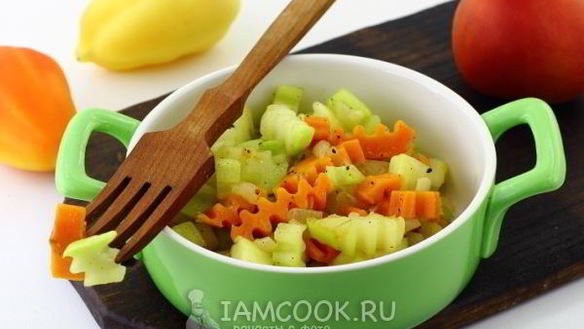 Рецепт Тушеные кабачки с морковью и луком