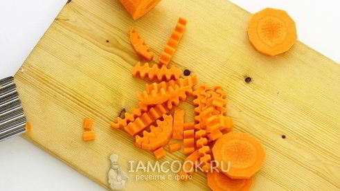 тушеные кабачки с морковью и луком