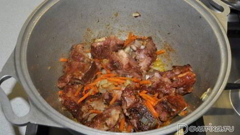 тушеные овощи с копченостями