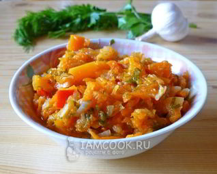 Тыква, тушенная со сладким перцем