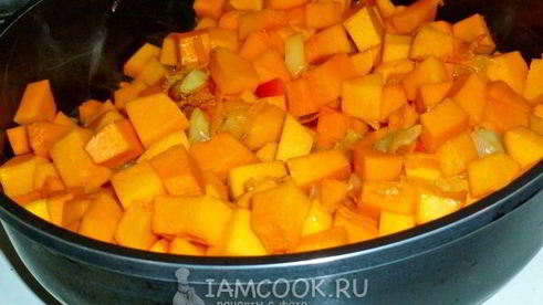 тыква, тушенная со сладким перцем