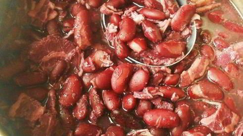 запеченная фасоль с красным вином