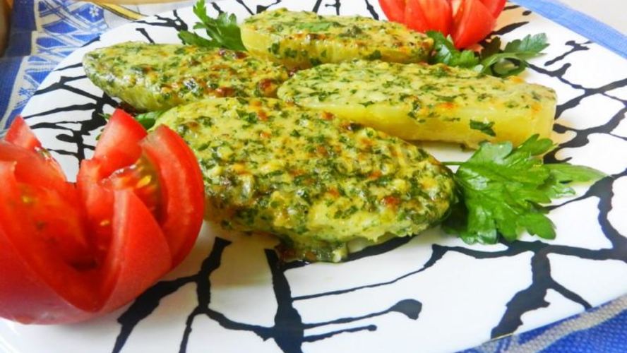 Рецепт запеченная картошка с чесноком, сливочным маслом и укропом в духовке