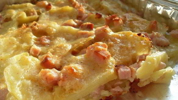 Рецепт Запеченный картофель с карбонадом и сыром