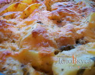 Запечённая картошка со сметаной и сыром