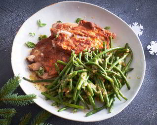 Зеленая фасоль с печеным чесноком