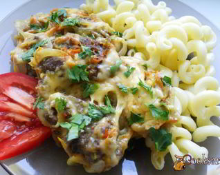 Куриная печень под сырной шубой