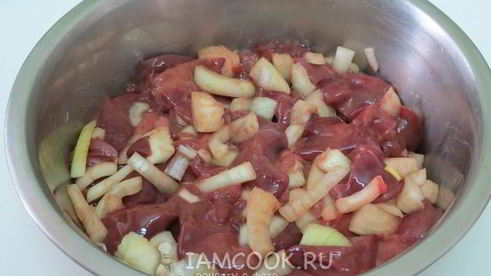 куриная печень с картошкой в духовке