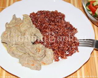 Куриная печень в сливочном соусе с карри