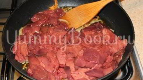 куриная печень в сливочном соусе с карри