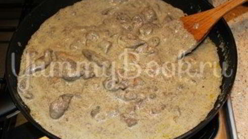 куриная печень в сливочном соусе с карри