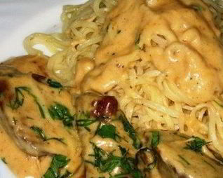 Нежная печень в сырном соусе