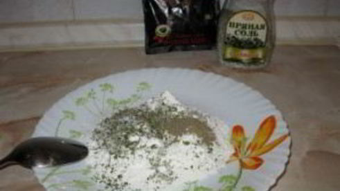 печень говяжья, тушенная в сметане