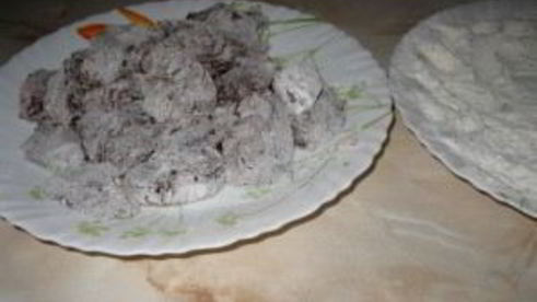 печень говяжья, тушенная в сметане