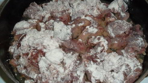 печень куриная в сметане