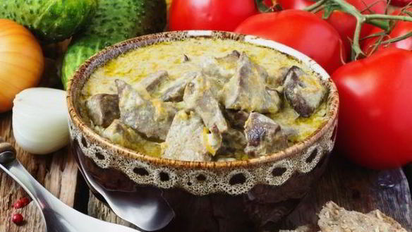 Рецепт Печень тушеная в сметане с морковью