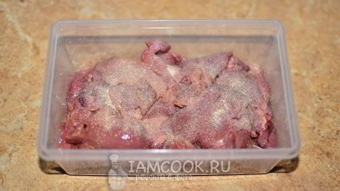 печень в беконе на мангале