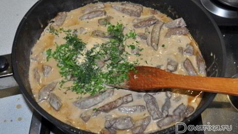 печень в соево-сметанном соусе