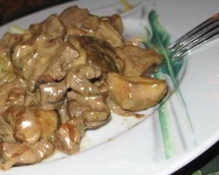 Печень в соусе из йогурта и плавленого сырка