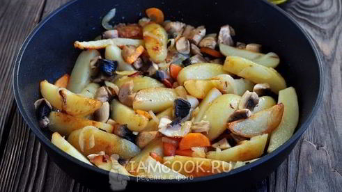 жареная картошка с печенью