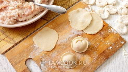 пельмени с курицей