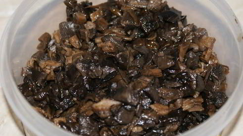 пельмени с сухими грибами и яйцом