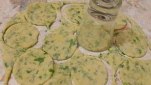 пельмени с зеленью