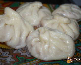 Сочные хинкали с бараниной и базиликом