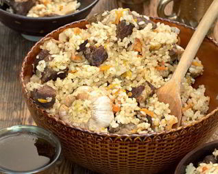 Городской плов с бараниной и грибами