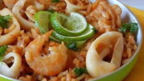 паэлья с кальмарами