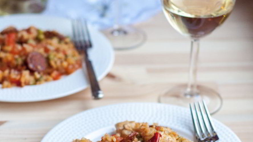 Рецепт паэлья с курицей и чоризо