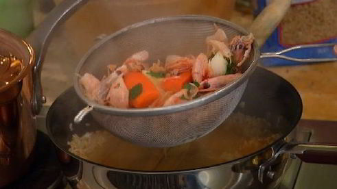 плов из бурого риса с креветками