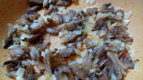 плов из перловки с вешенками